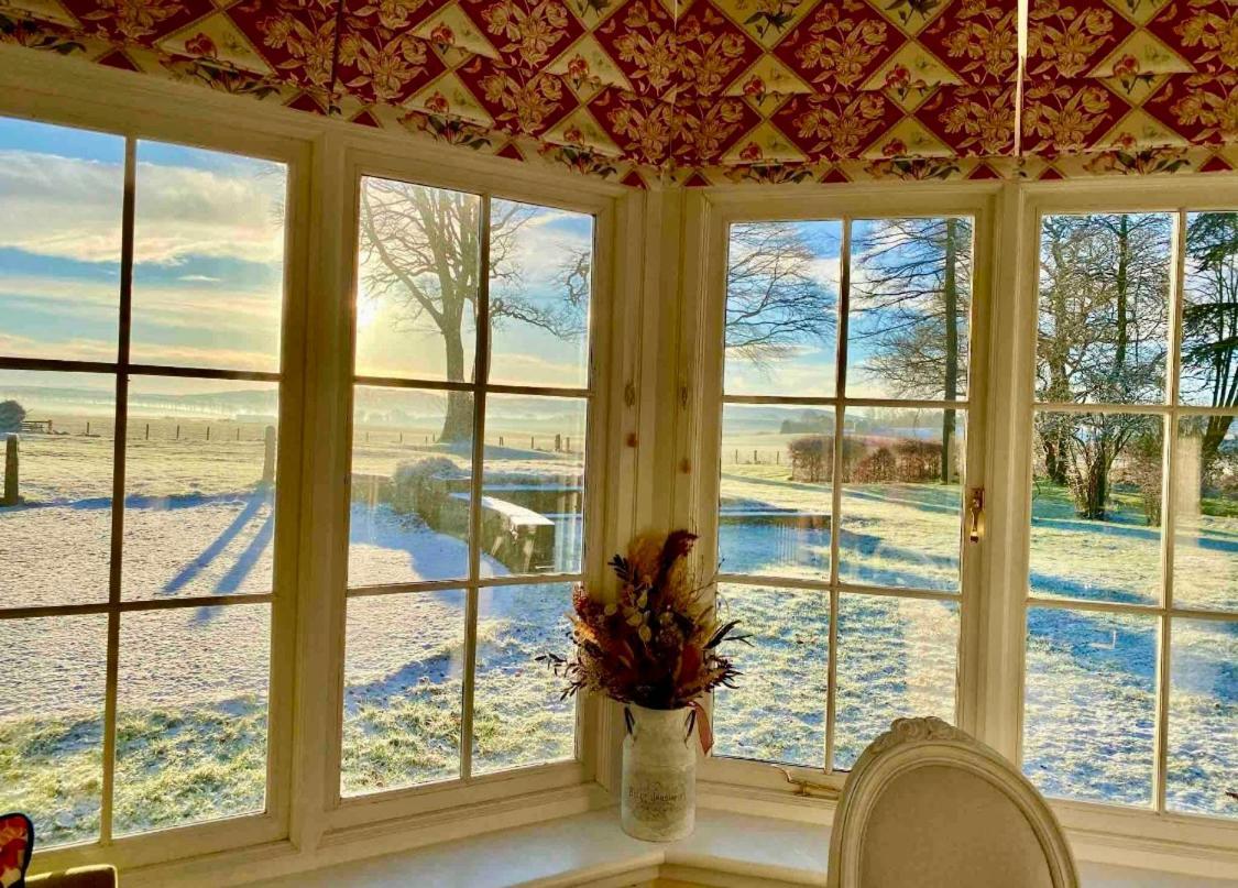 Private Room & Bathroom In Manor House Maybole المظهر الخارجي الصورة