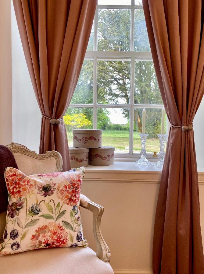 Private Room & Bathroom In Manor House Maybole المظهر الخارجي الصورة