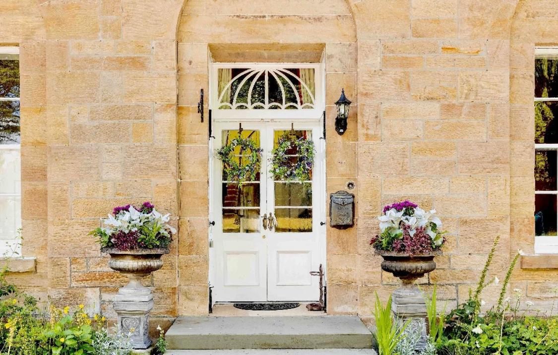 Private Room & Bathroom In Manor House Maybole المظهر الخارجي الصورة